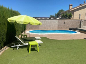 Casa Aries - Villa con piscina privada, Linares